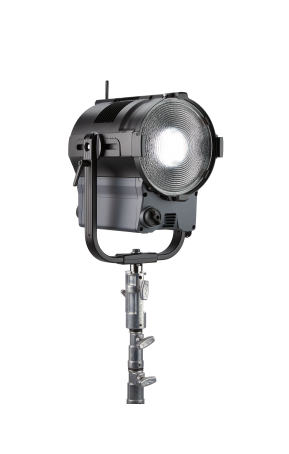 ETC Fos/4 Fresnel 10 in Daylight HDR